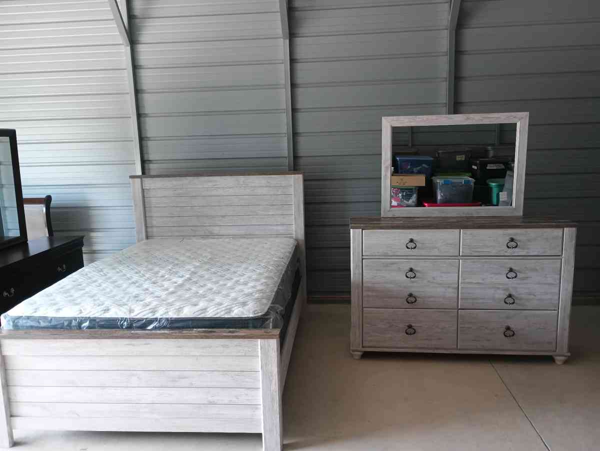 Ashley furniture Queen size bedroom set