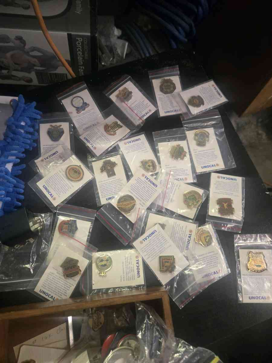 unocal vintage dodger pins from first day of ln LA and on - Chino Hills, California - FleaMarketBay