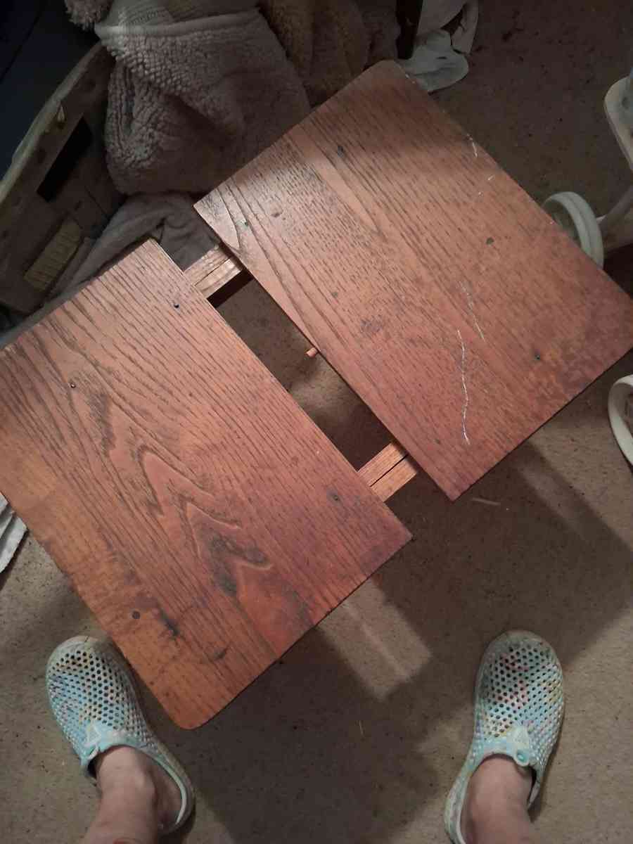 childrens chairs - Huntland, Tennessee - FleaMarketBay