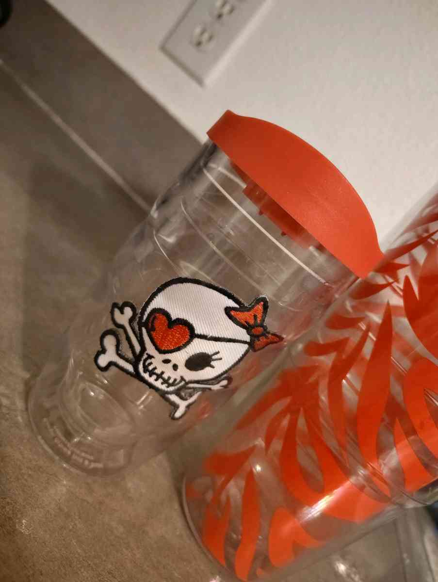 matching mommy and me Tervis cups - Kissimmee, Florida - FleaMarketBay
