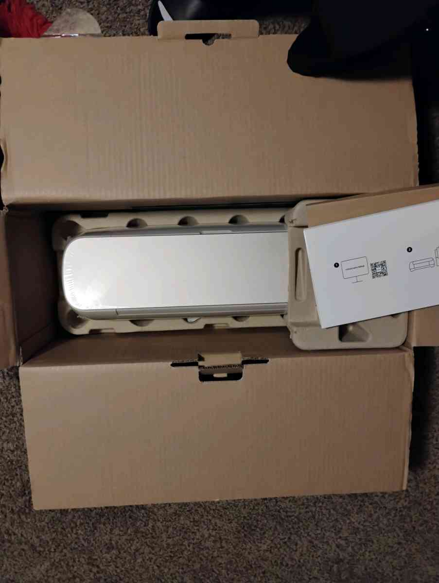 cricut maker 4 - Charlotte, North Carolina - FleaMarketBay