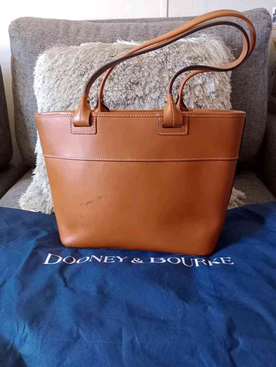 Dooney  Bourke Brown Beacon Tote Bag Shoulder Bag - Frostproof, Florida - FleaMarketBay