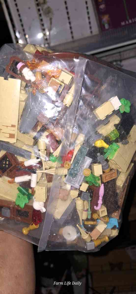 Lego Harry potter castle - Tangipahoa, Louisiana - FleaMarketBay