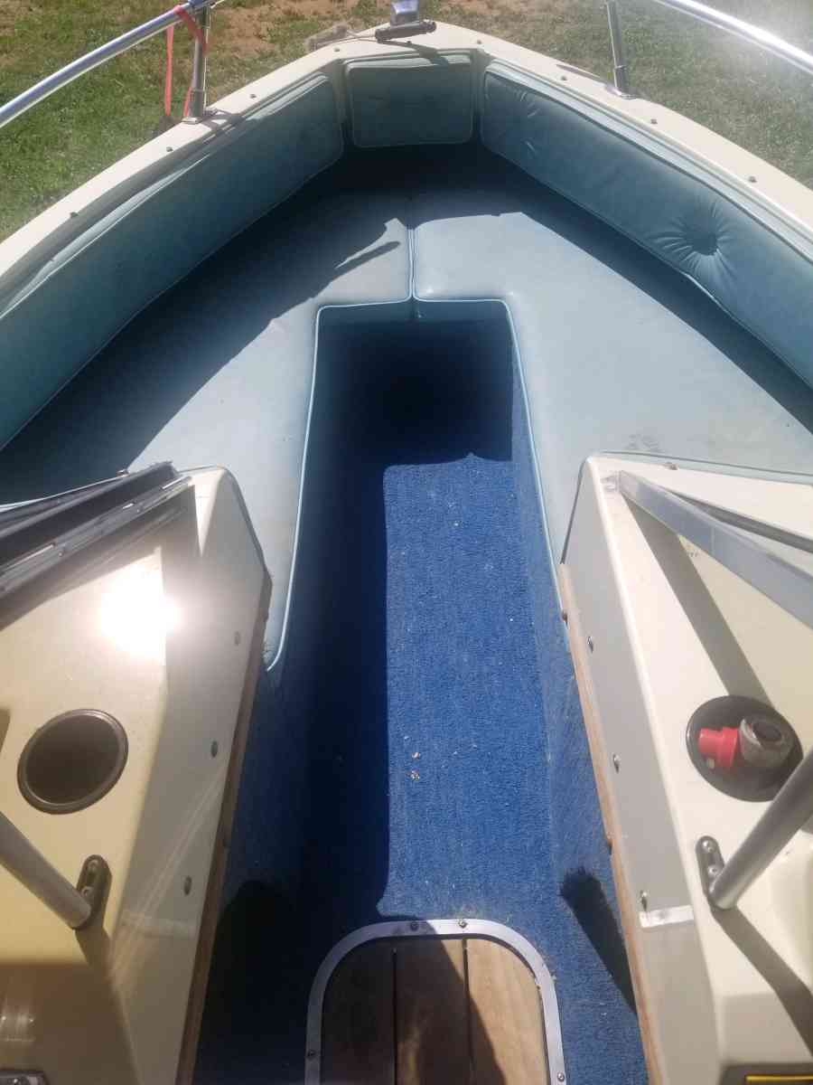 Seaswirl Ski Boat - Colfax, California - FleaMarketBay