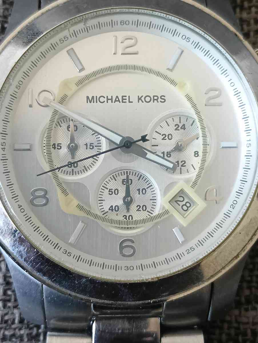 Michael Kors Silver Watch MK8086 - Frostproof, Florida - FleaMarketBay