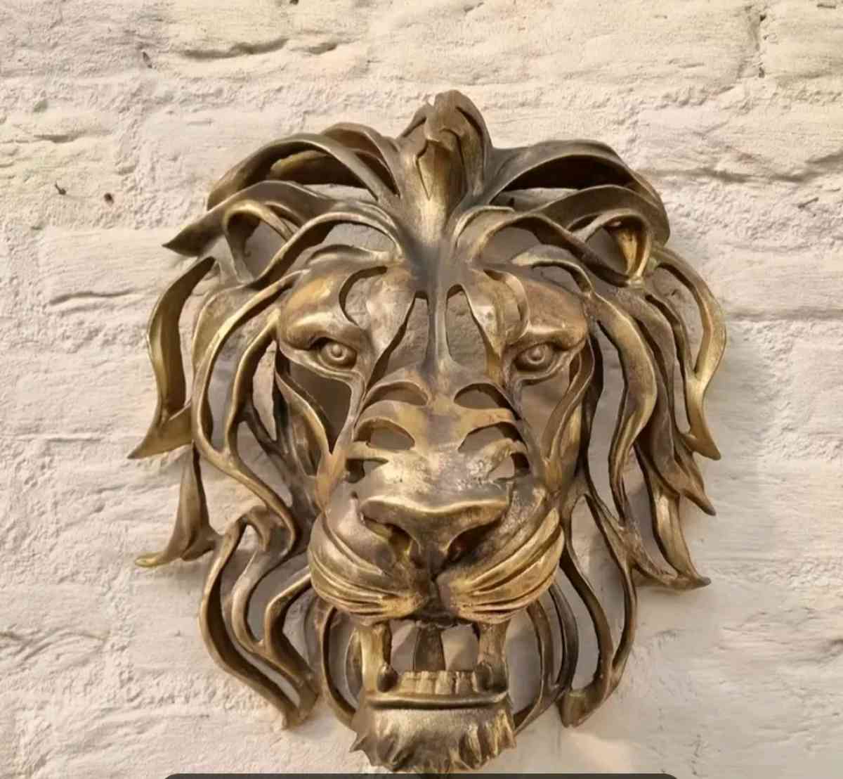 Resin Lion Head - Palm Bay, Florida - FleaMarketBay