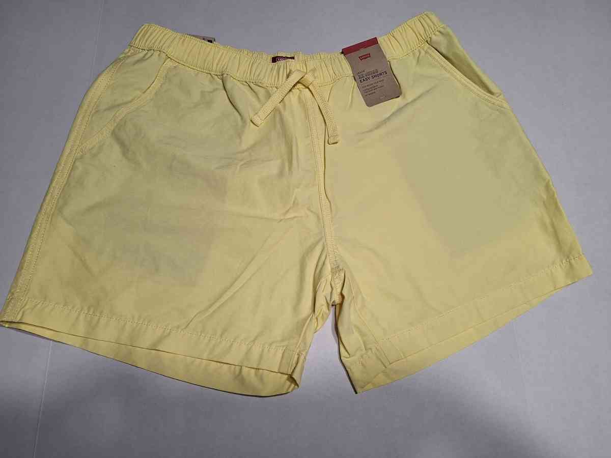 Levis MOOD YELLOW Mens XX Chino Easy 6 Shorts Size L - Laredo, Texas - FleaMarketBay