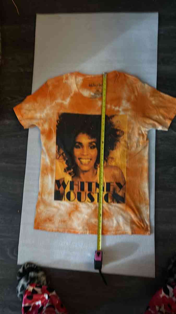 Whitney Houston Orange Short Sleeve Tie Dye Tee Shirt Size M - Atlanta, Georgia - FleaMarketBay