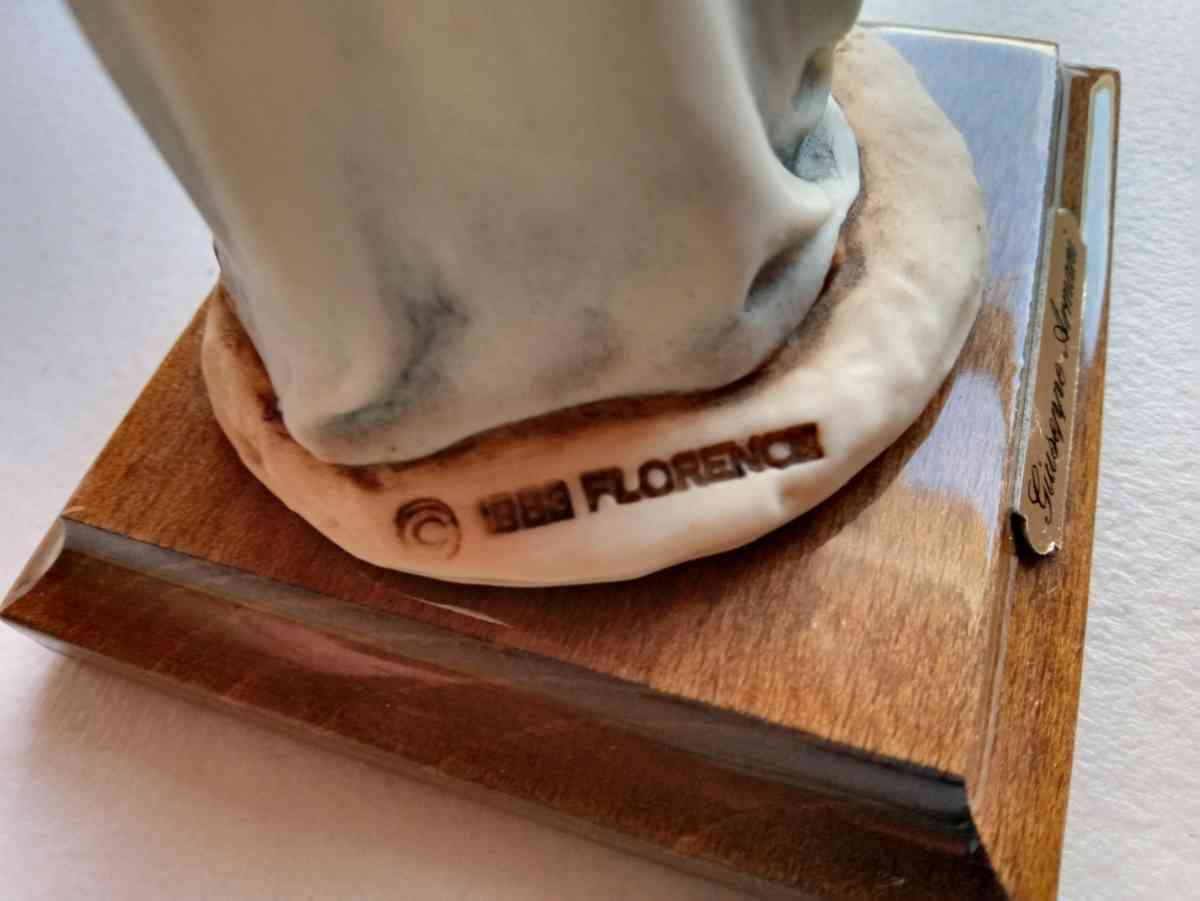 ORIGINAL GIUSSEPE ARMANI FIGURINE 1984 FLORENCE SCULPTURE - North Hollywood, California - FleaMarketBay