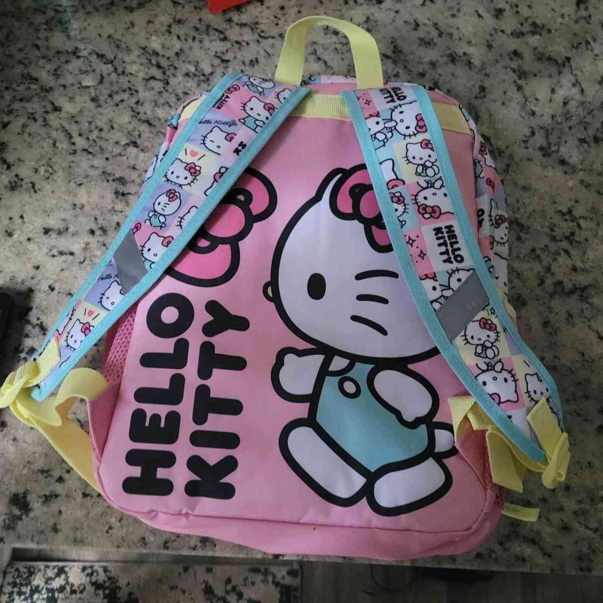 Hello kitty backpack - Alpharetta, Georgia - FleaMarketBay