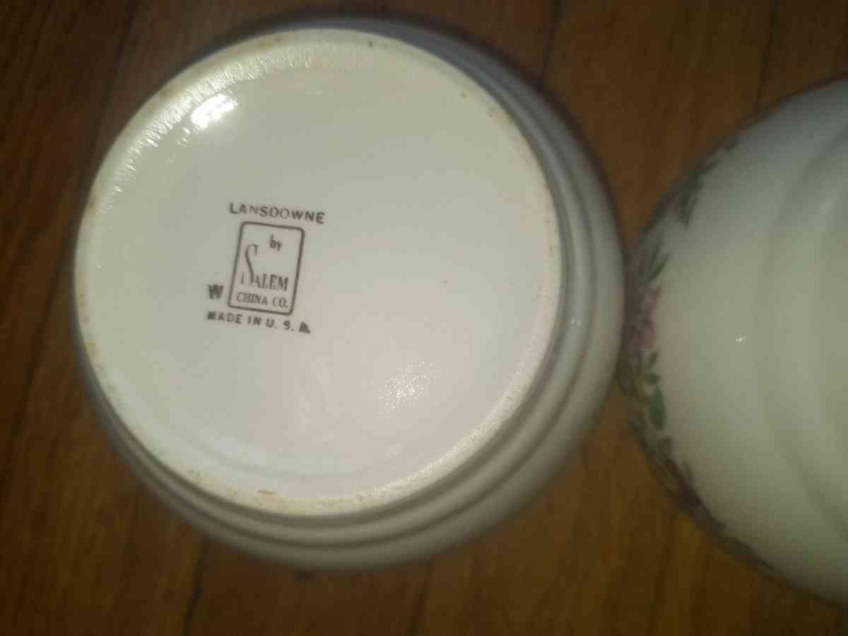 VINTAGE LANSDOWNE MINIATURE BOWLS - Schenectady, New York - FleaMarketBay
