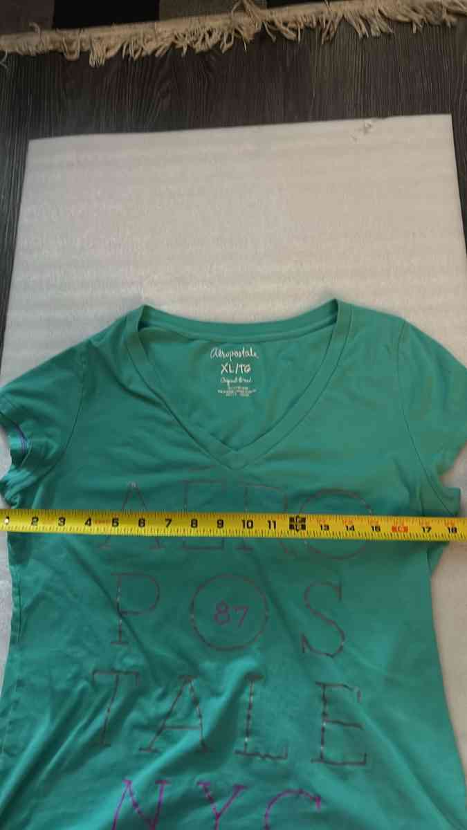 Aeropostale Spellout Green Logo Tee Size XL Short Sleeve - Atlanta, Georgia - FleaMarketBay