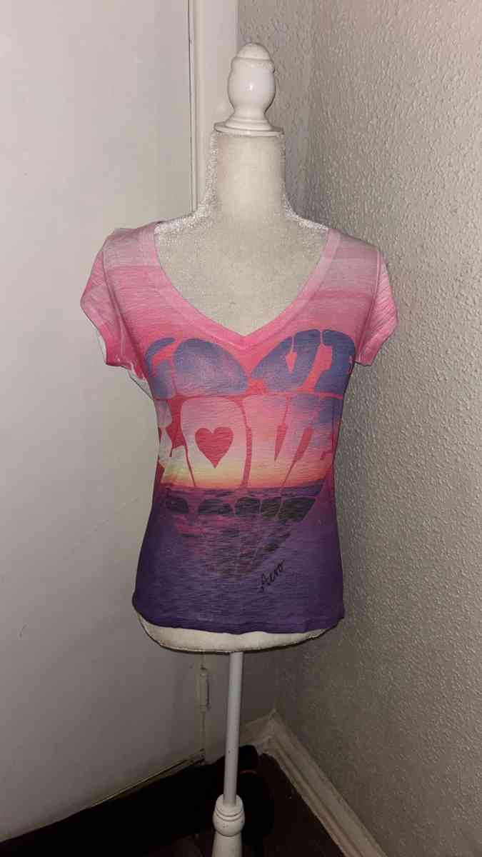 Aeropostale Love Heart Graphic Tshirt Size M - Atlanta, Georgia