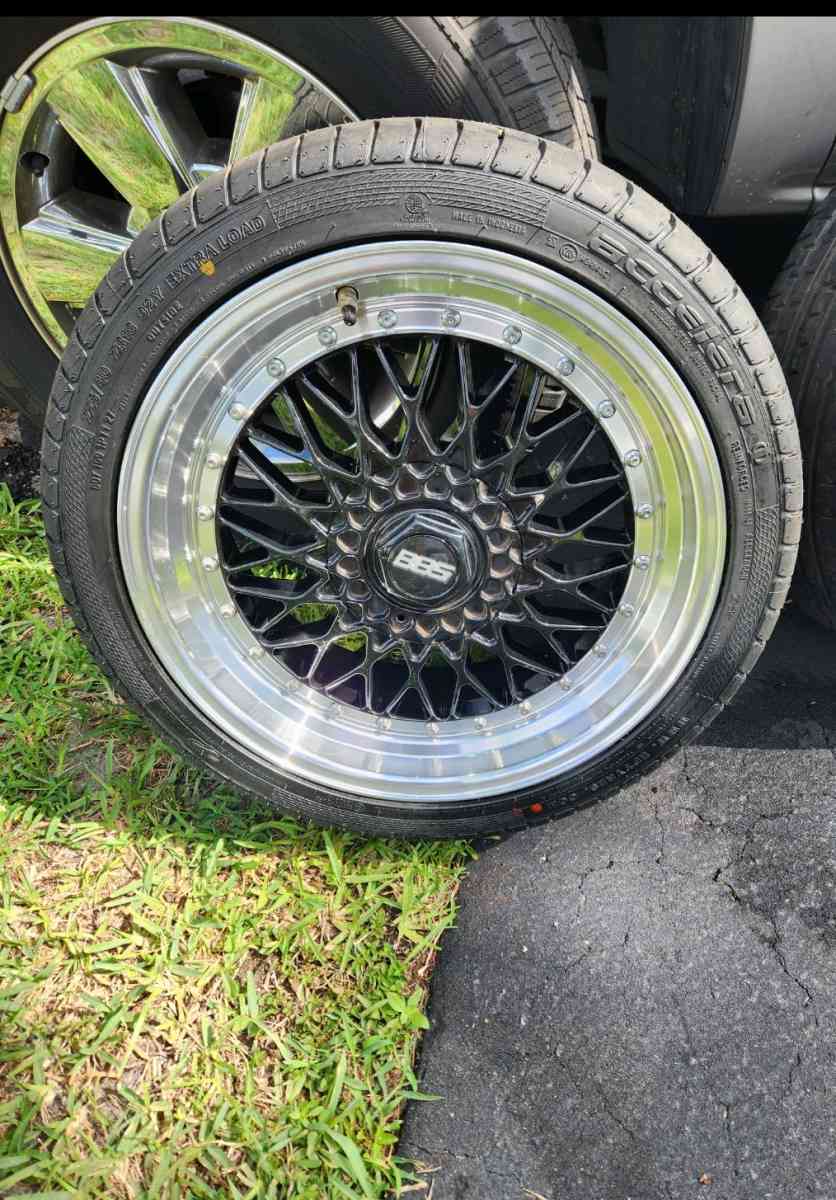 BBS alloy wheel with tire excellent condition See picture fo - Lake Worth, Florida