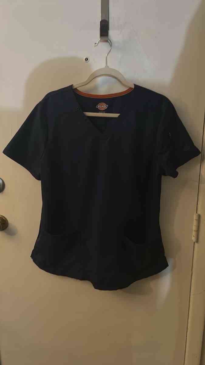 Dickies VNeck Navy Scrub Top Size L DK730 - Atlanta, Georgia