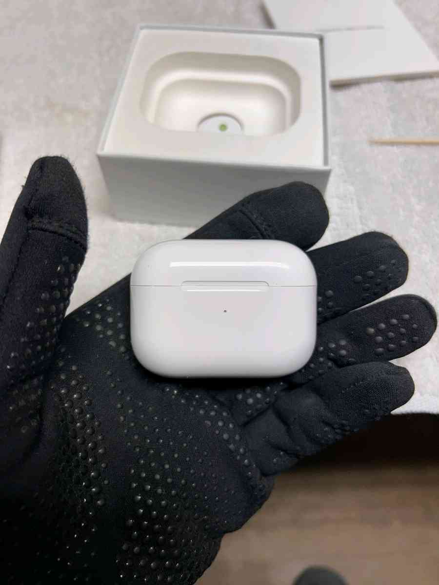 Apple airpod 2nd generation - Kansas City, Missouri - FleaMarketBay