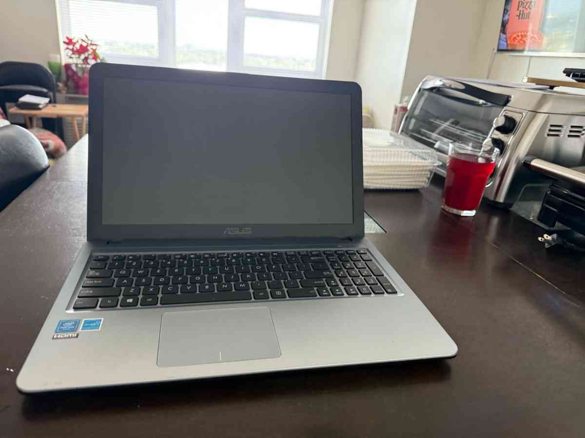 Laptop ASUS X540SA - Gardena, California - FleaMarketBay