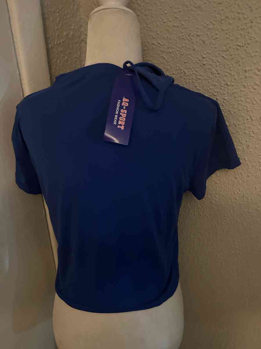 AQ Sport Cropped Graphic Tee with Cloth Mask NEW Soft - Atlanta, Georgia - FleaMarketBay