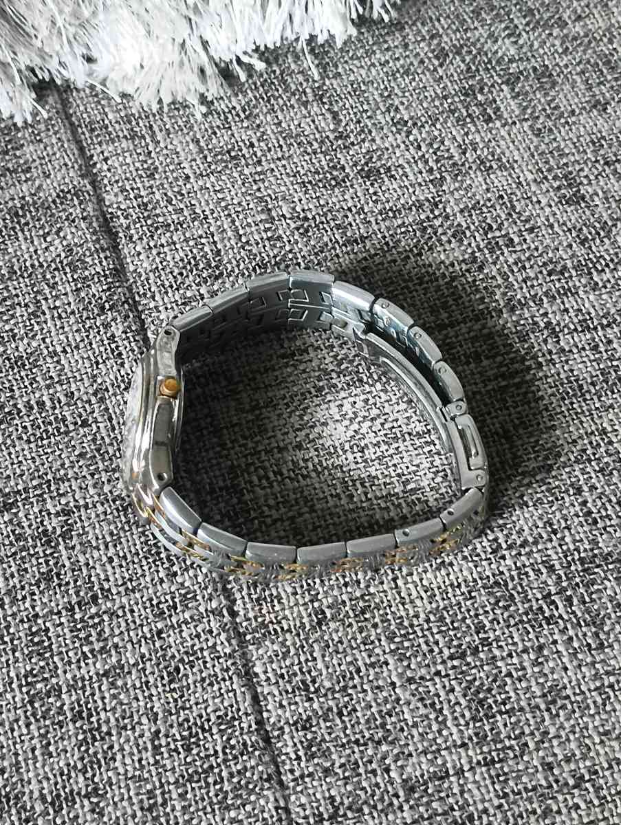 Pulsar Watch Stainless Steel Silver Gold - Frostproof, Florida - FleaMarketBay