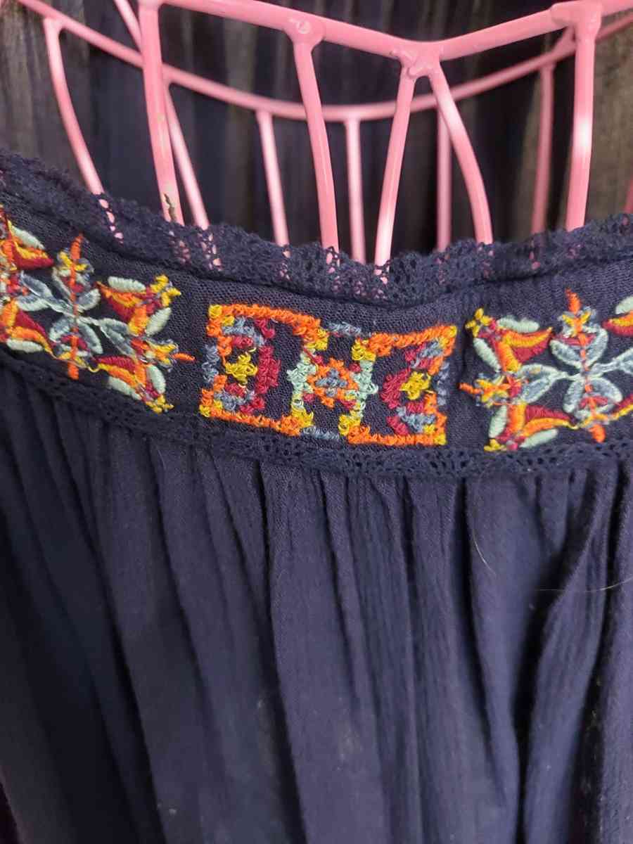 Rocks  Indigo Embroidered Boho Top Size M - Atlanta, Georgia - FleaMarketBay