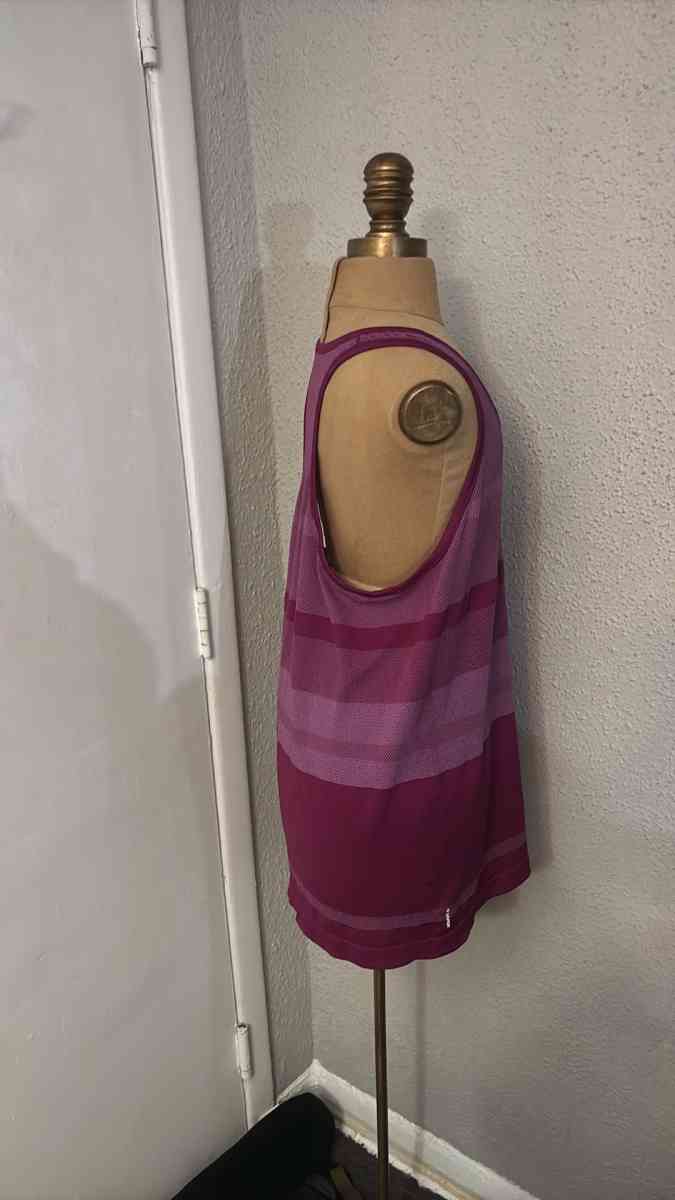 Champion Vapor Striped Running Tank - Atlanta, Georgia - FleaMarketBay