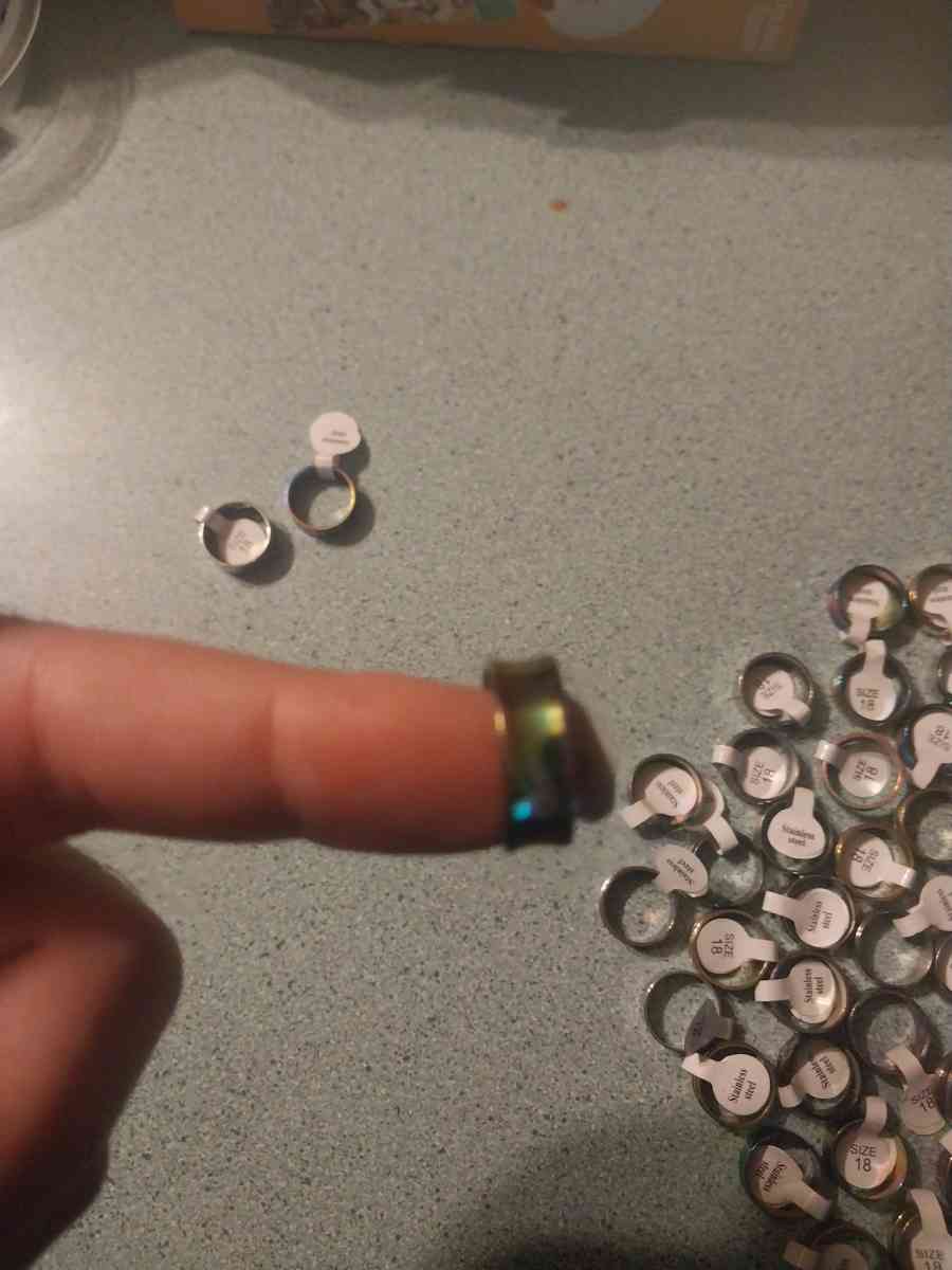 286 pc jewelry wholesale - Moscow, Pennsylvania - FleaMarketBay