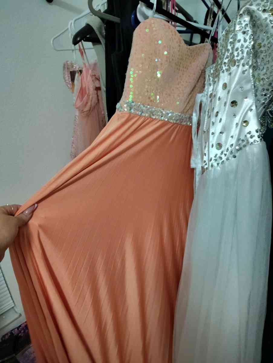 womens evening formal dresses - Kissimmee, Florida - FleaMarketBay