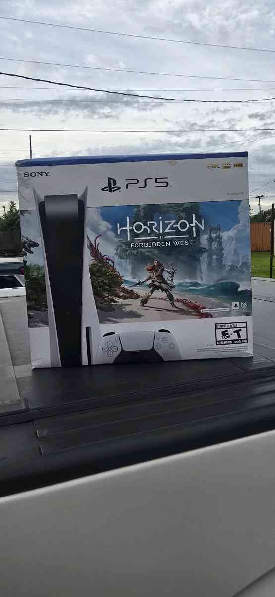 ps5 with 10 games - Monroe, Louisiana