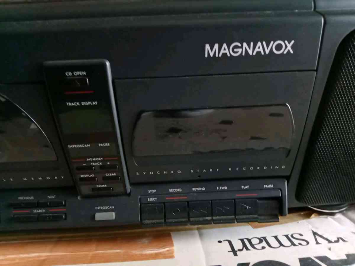 NEW IN BOX BOOMBOX AMFM RADIO CD RECORDER AZ8100 - North Hollywood, California - FleaMarketBay