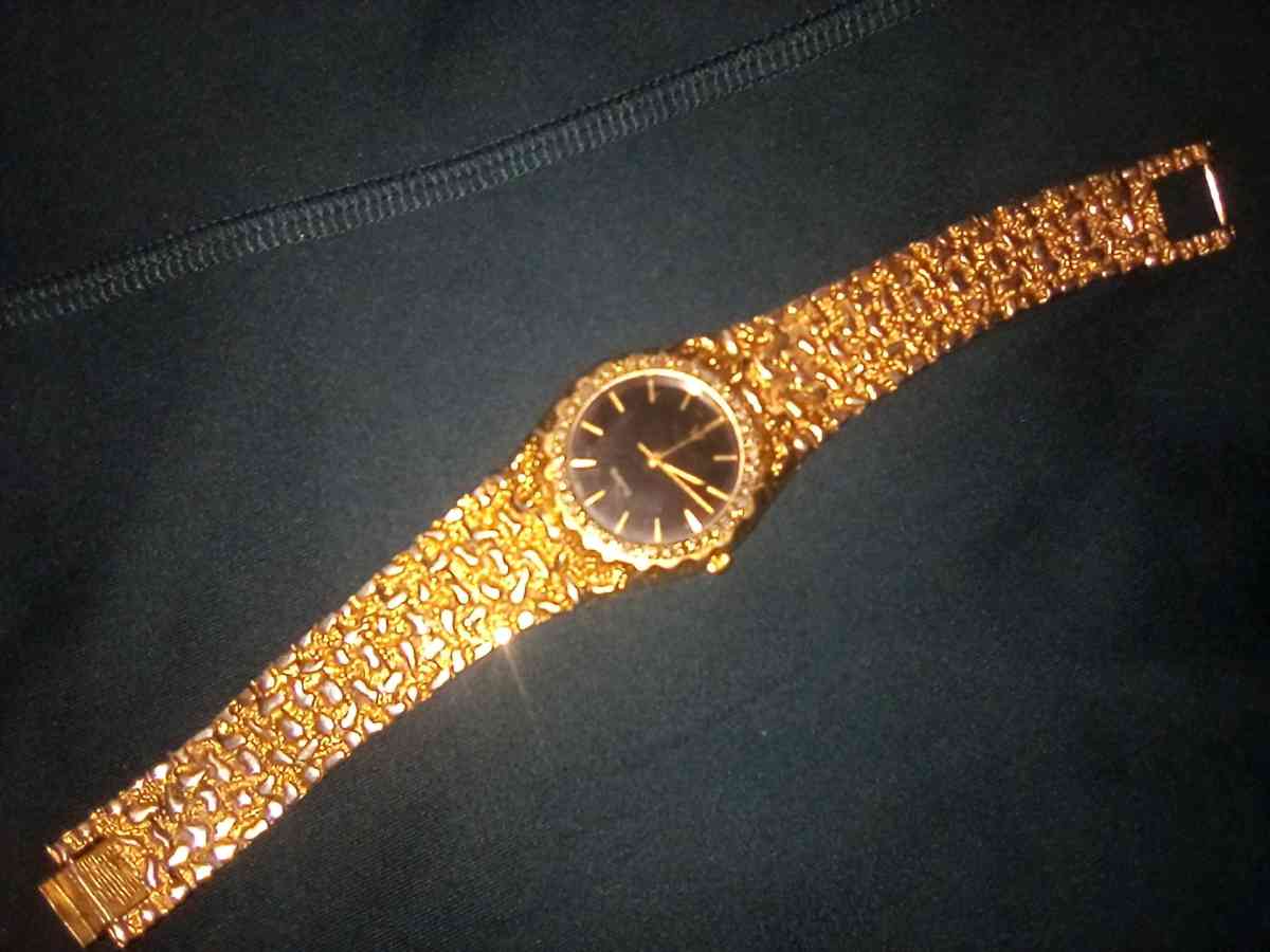 Waltham ladies gold nugget watch