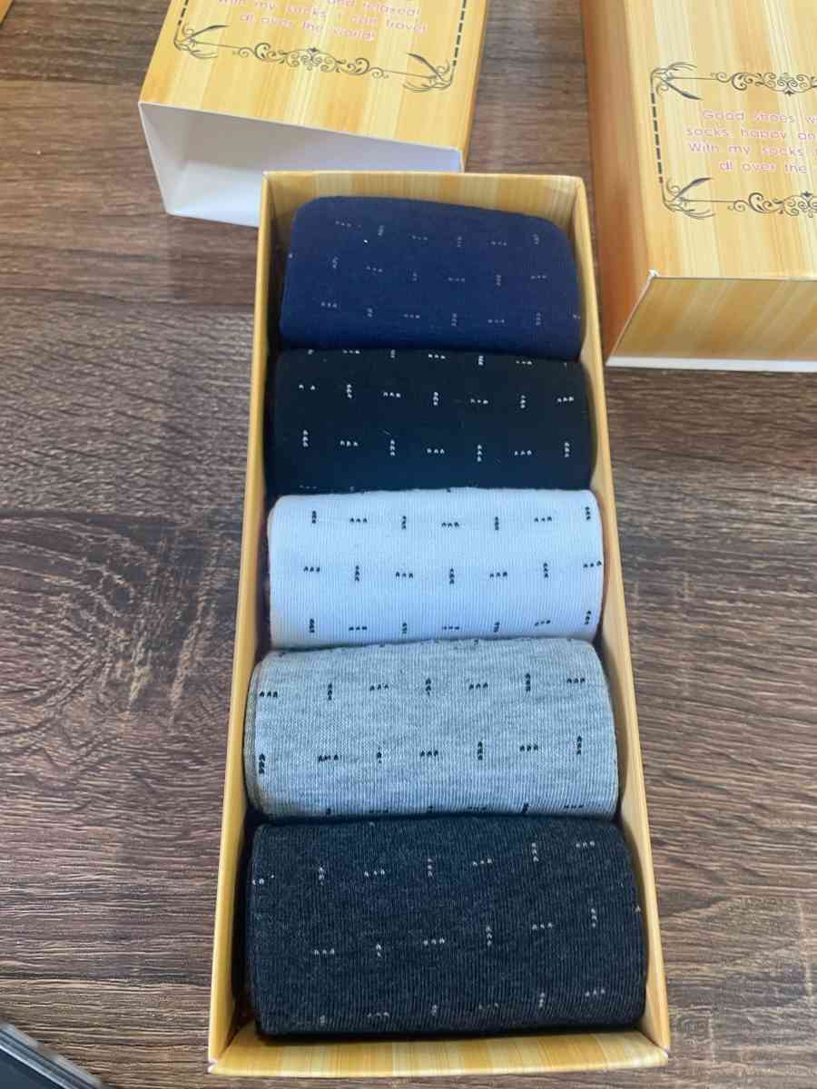 New mens socks Gift box - Elmont, New York - FleaMarketBay