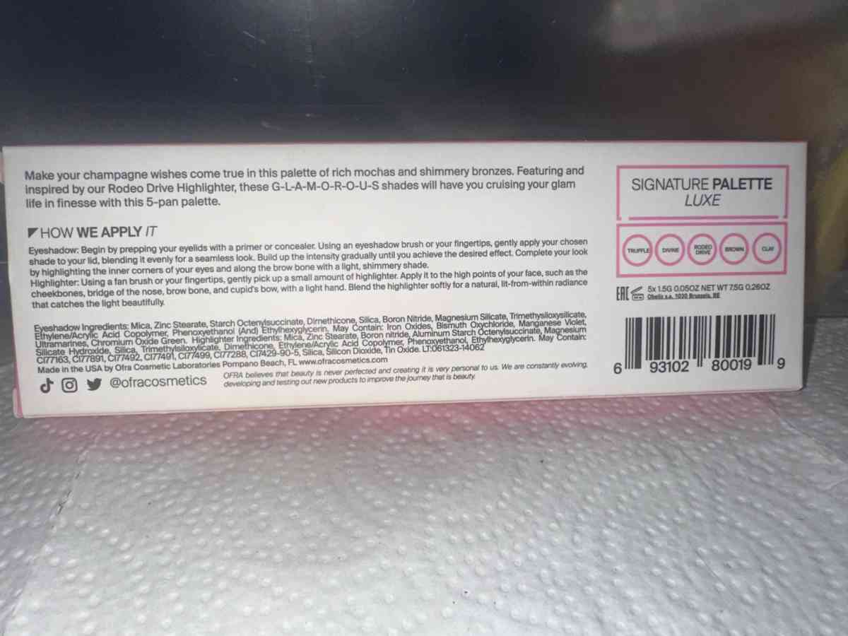 OFRA signature palette luxe - Round Lake, Illinois - FleaMarketBay