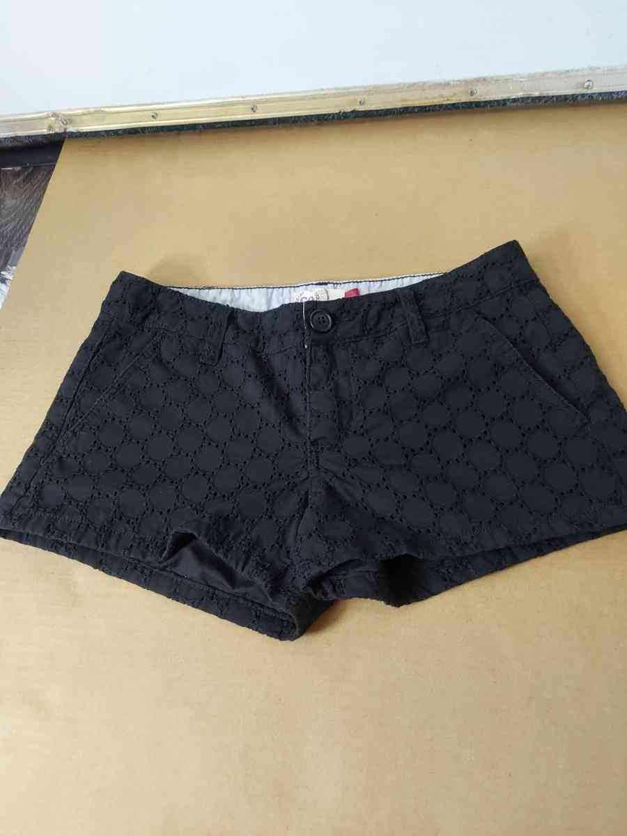 SO Clothing Black Lace Shorts Size 5 Juniors - Atlanta, Georgia