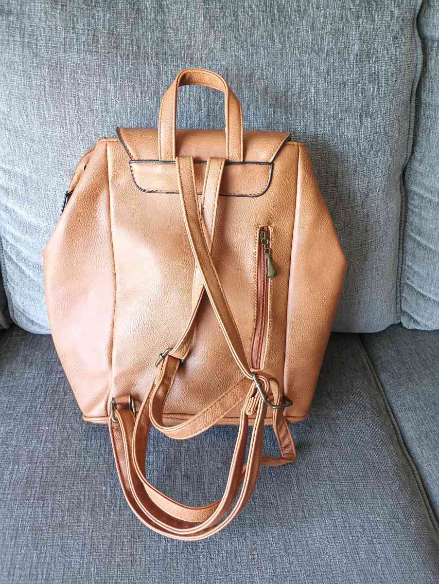 Cognac vintage vegan leather backpack - Frostproof, Florida - FleaMarketBay