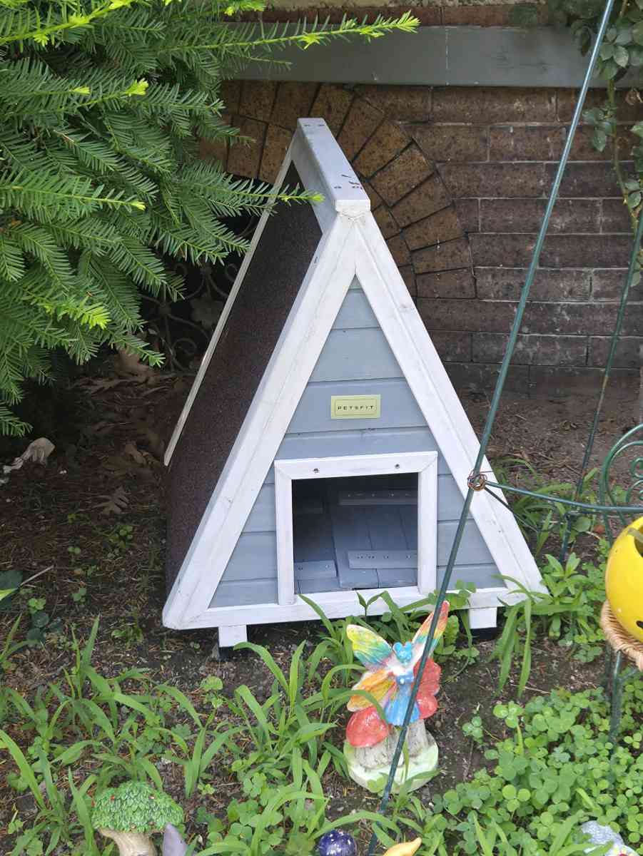 Petsfit Cat House Indoor Outdoor Feral Cat Shelter Weatherpr - Philadelphia, Pennsylvania
