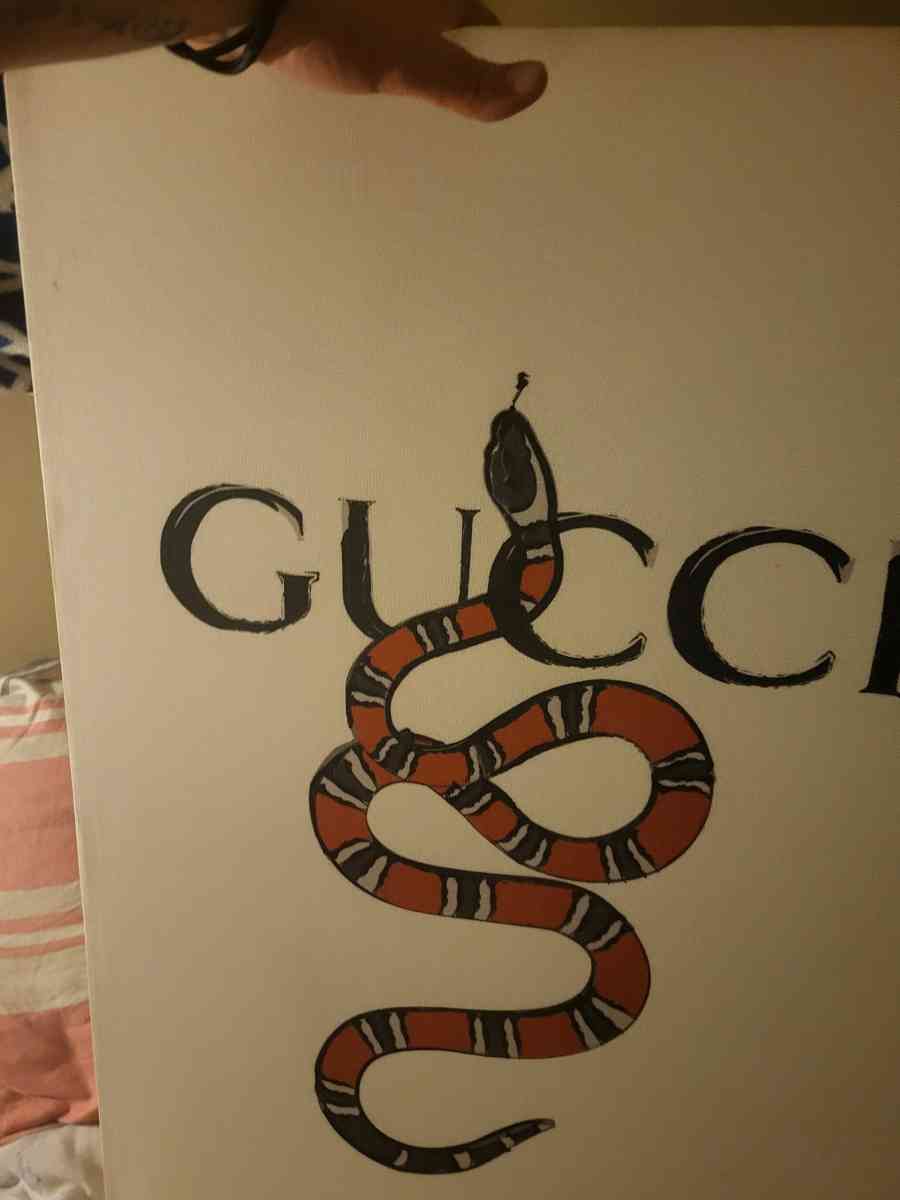 hand painted Gucci painted by far  child Paris - Douglasville, Georgia