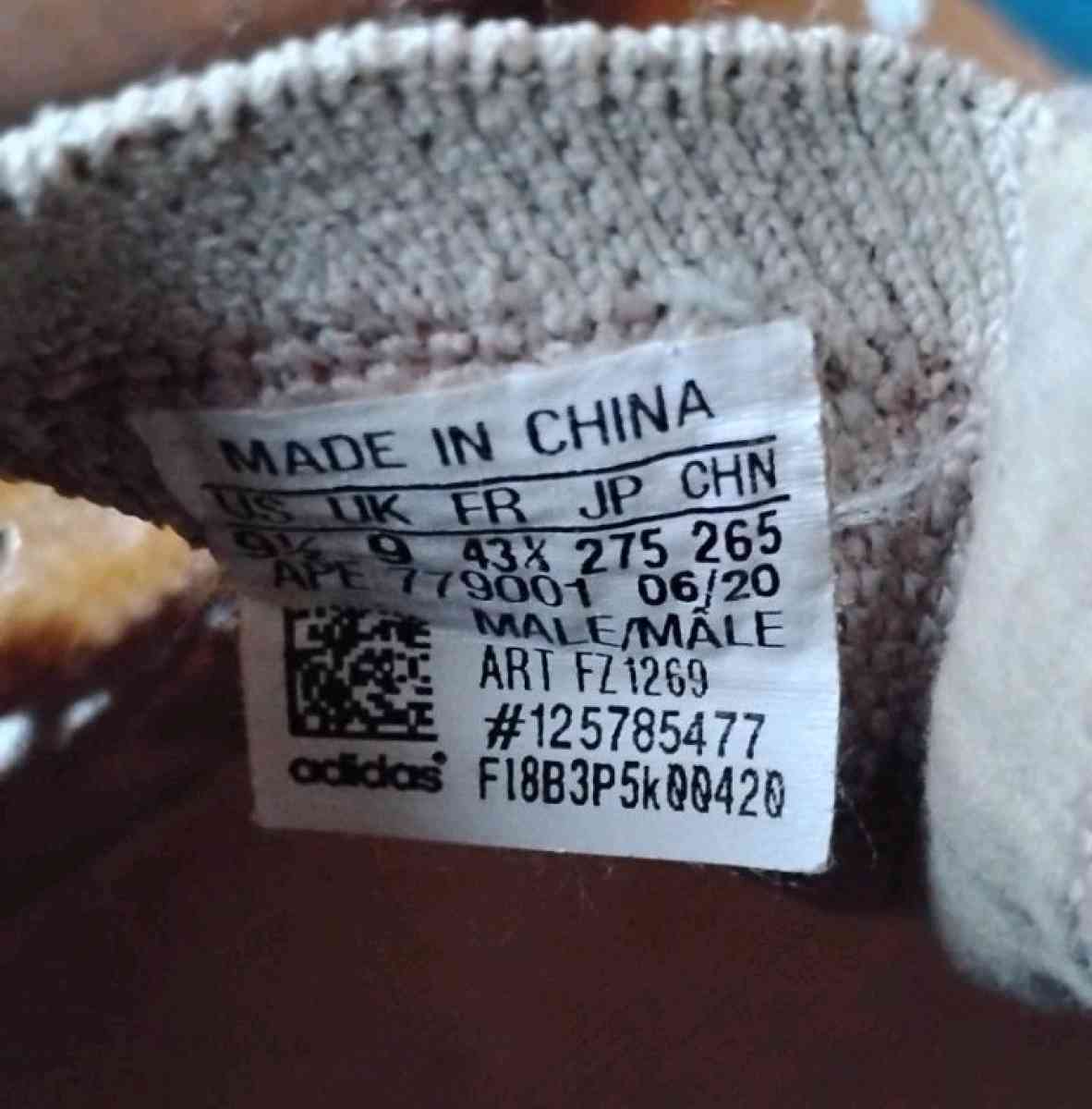 Adidas Yeezy boost 380 men size 9 half - Indianapolis, Indiana - FleaMarketBay