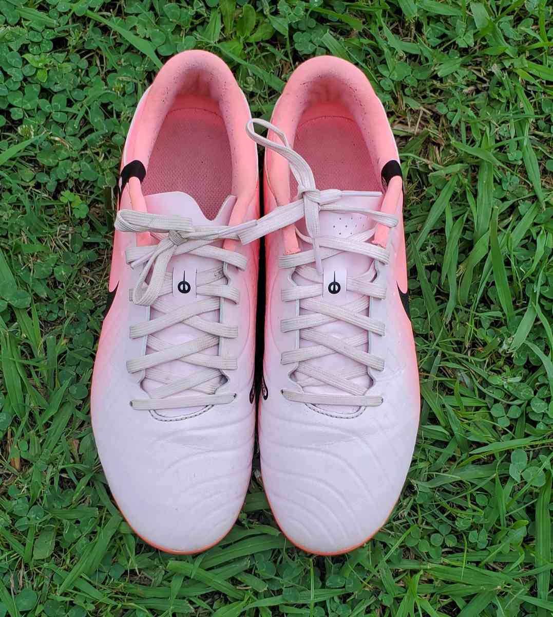 Nike Tiempo 10 Pro - Charlotte, North Carolina - FleaMarketBay