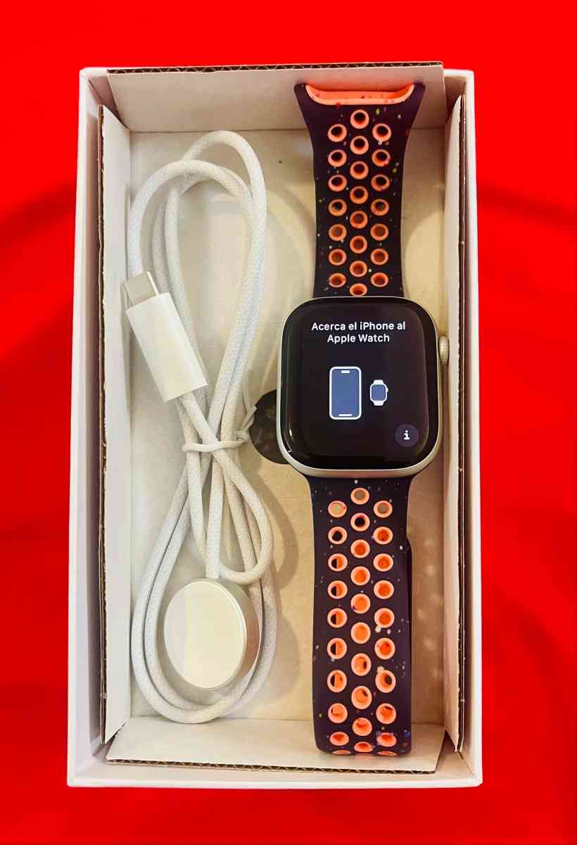 Apple Watch series 10 - Charlotte, North Carolina - FleaMarketBay