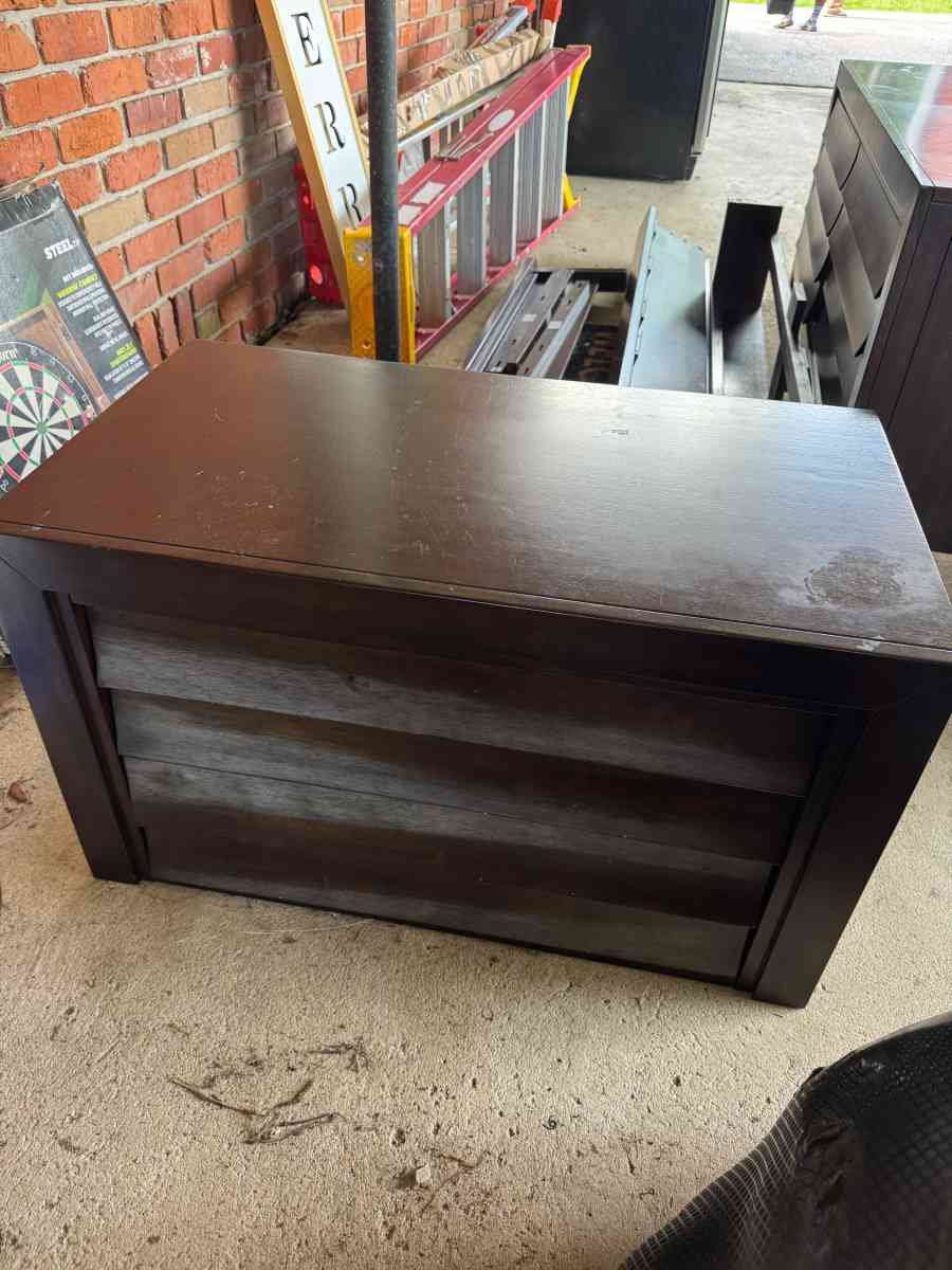 Queen Headboard Dresser and 2 Nightstands - Youngsville, Louisiana - FleaMarketBay
