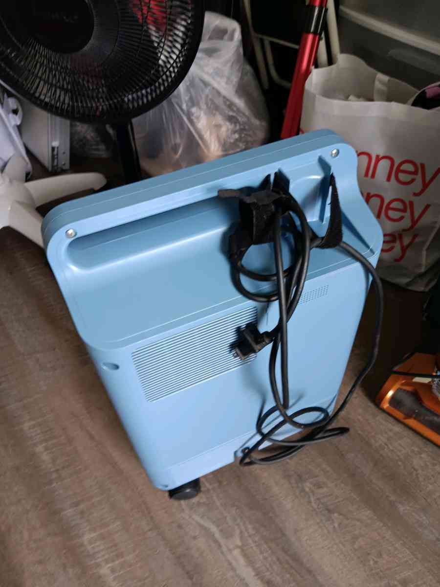 Respironic everflo oxygen concentrator - Altamonte Springs, Florida - FleaMarketBay