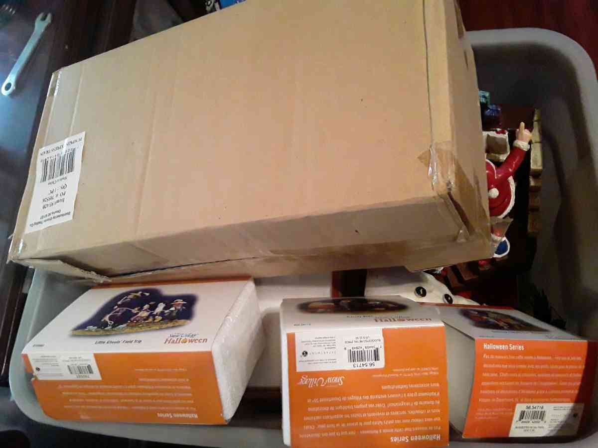Bulk holiday items Christmas and Halloween - Caldwell, Idaho - FleaMarketBay