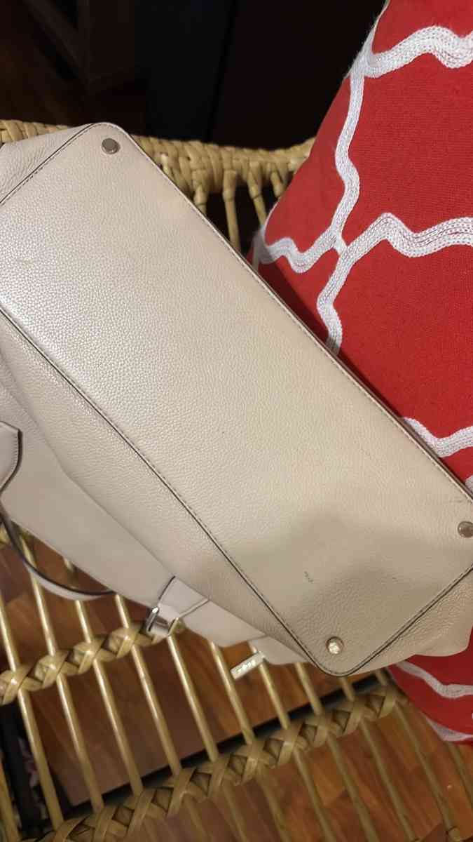 Kate Spade pebble leather large shoulder tote - Jackson, Mississippi - FleaMarketBay