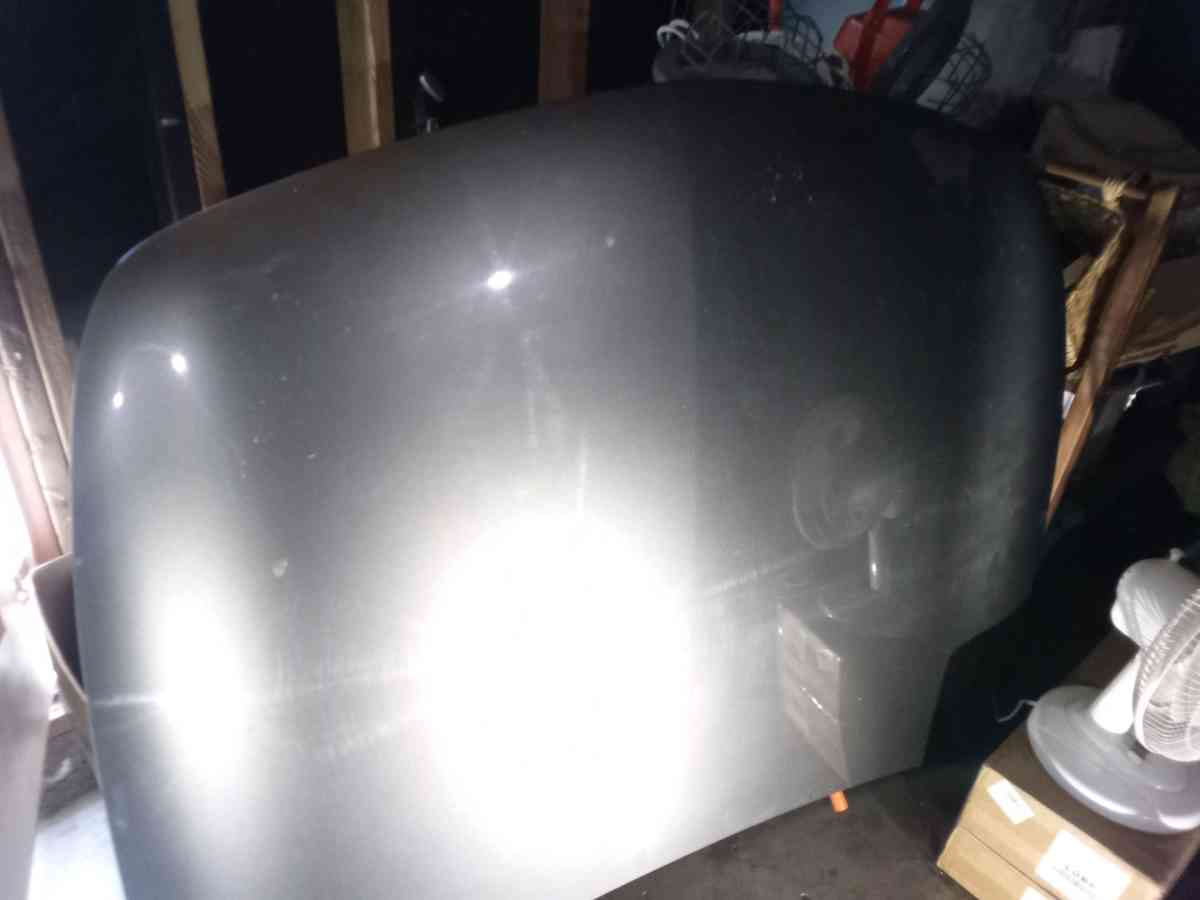 g35 hood and other parts - Los Angeles, California - FleaMarketBay