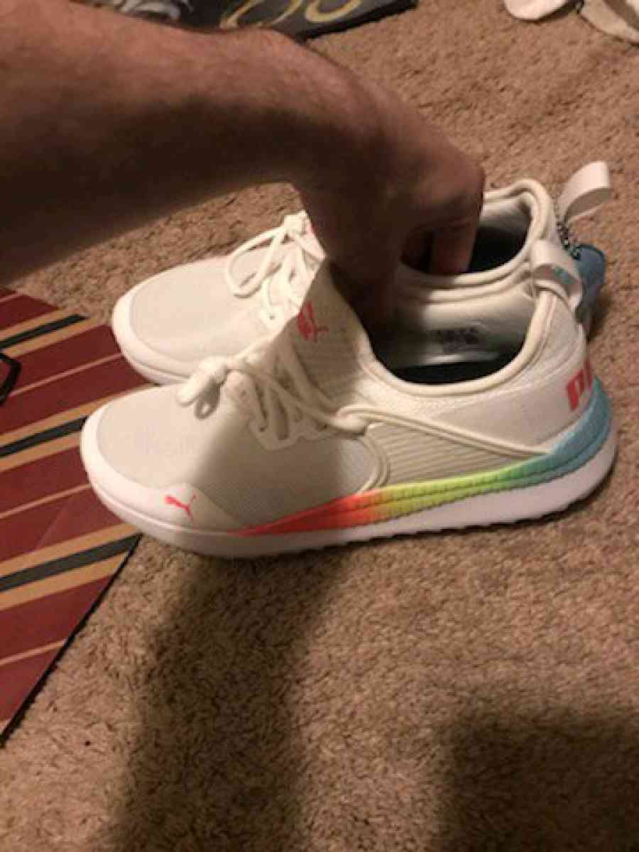 Womans Puma Shoes - Louisville, Kentucky