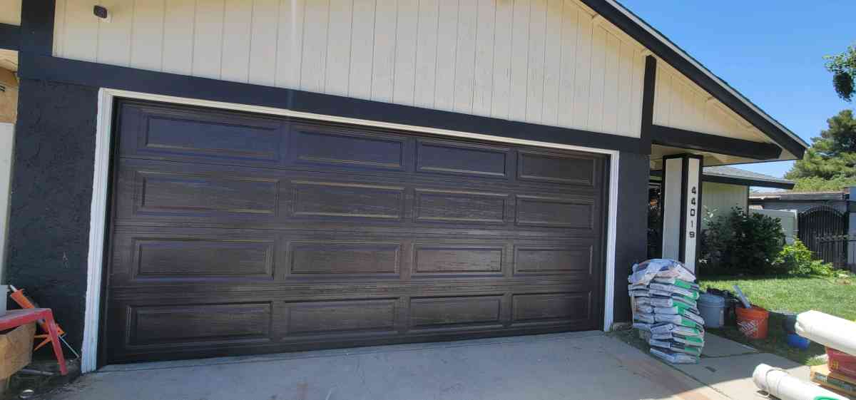 garage door repair - Palmdale, California - FleaMarketBay