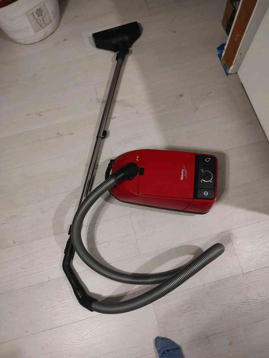 Miele Flamenco II Red Canister Vacuum no Extra Attachments - Lake Worth, Florida