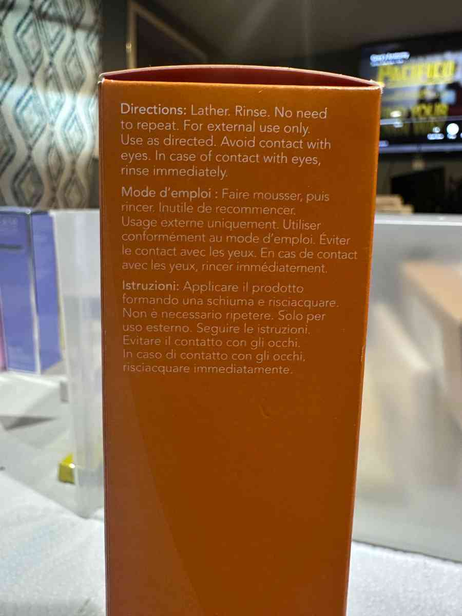 OLEHENRIKSEN Truth Juice Daily Cleanser - Round Lake, Illinois - FleaMarketBay