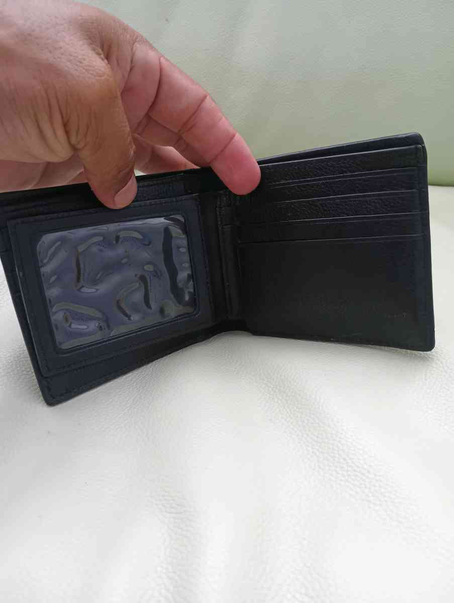 Coach Mens 3 In 1 Compact ID Wallet in Refine Pebble Leather - Frostproof, Florida - FleaMarketBay