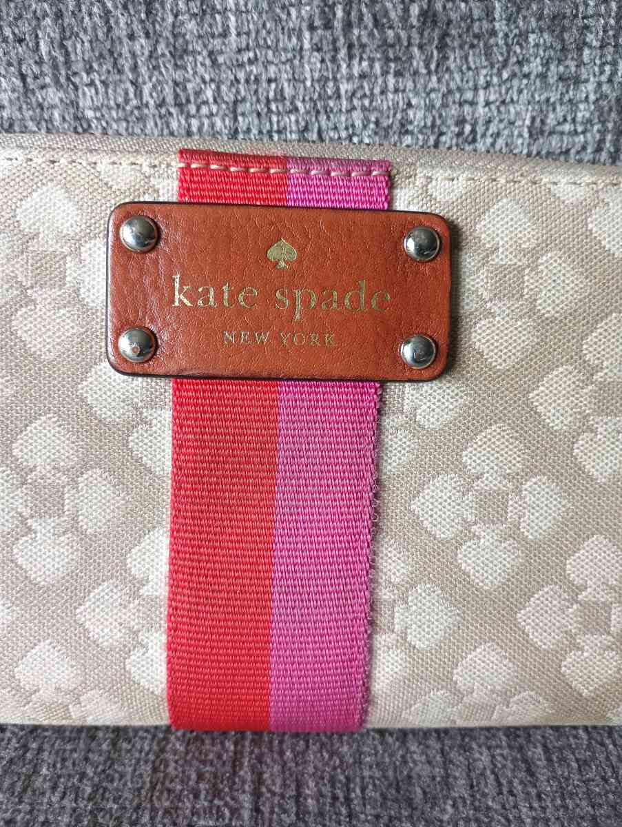 Kate Spade New York Gray Brown Canvas Striped Zip Around Cre - Frostproof, Florida - FleaMarketBay